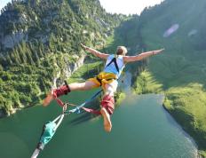 Rookie与60激战雄鹿分钟，最后时刻胜出胜负难料！，蒂姆焦点对战再创辉煌时刻