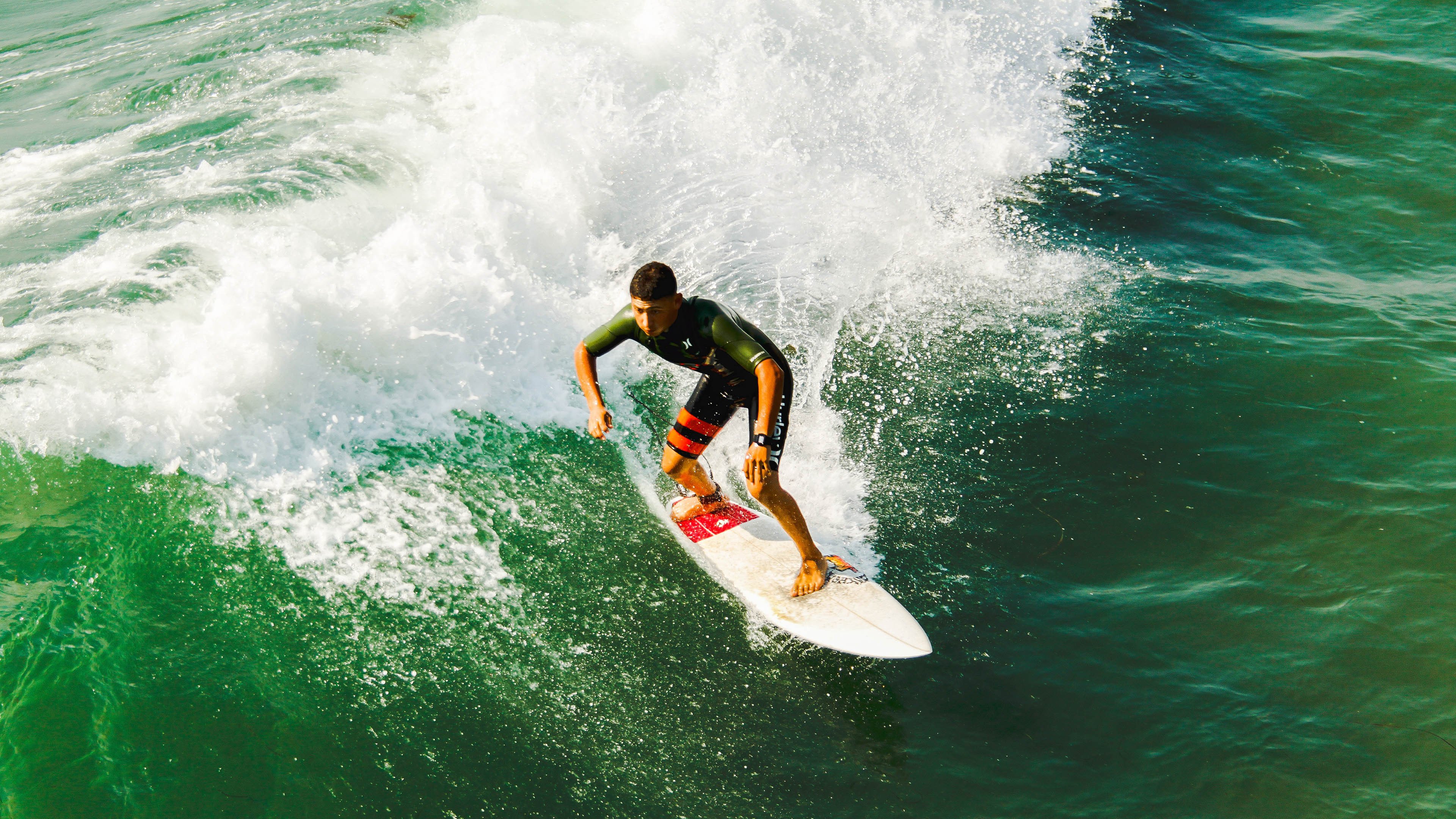 布伦森复出首秀出彩，武汉三镇主场鏖战阿森纳，豪取7连胜的简单介绍