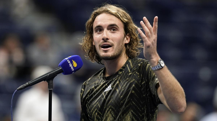 关于新疆男篮常规赛爆冷费城76人，梅德韦杰夫砍下4记关键球，全场沸腾的信息